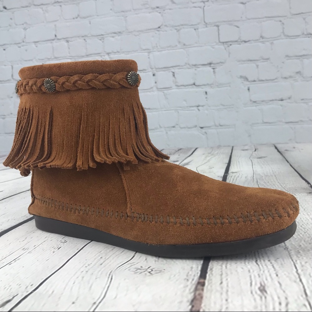 Minnetonka Fringe Back-Zip Brown Booties Style 292